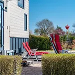 Tiny House Ingo John 'shadow' * Sandstedt
