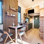 Tiny House Ingo John 'shadow'