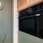 Tiny House Ingo John 'shadow' *