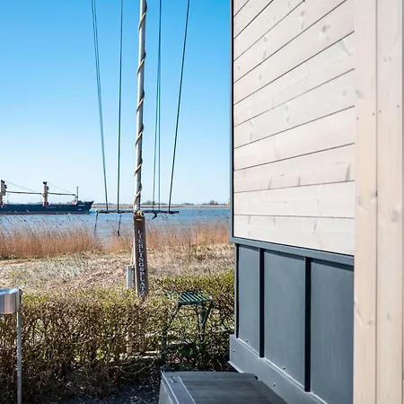 Tiny House Ingo John 'shadow'